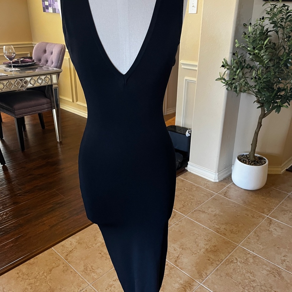 Elegant Black Sleeveless Dress Deep V Neck